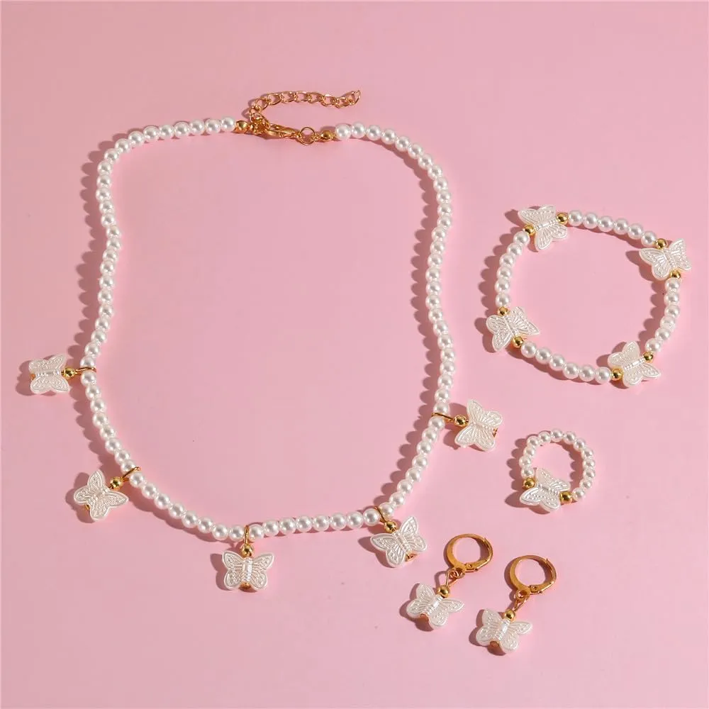 4Pcs Imitation Pearl Necklace Bracelet Earrings Ring Set Round White Pearl Necklace Earrings Set Wedding Decors Butterfly Heart Costume Jewelry for Women Brides