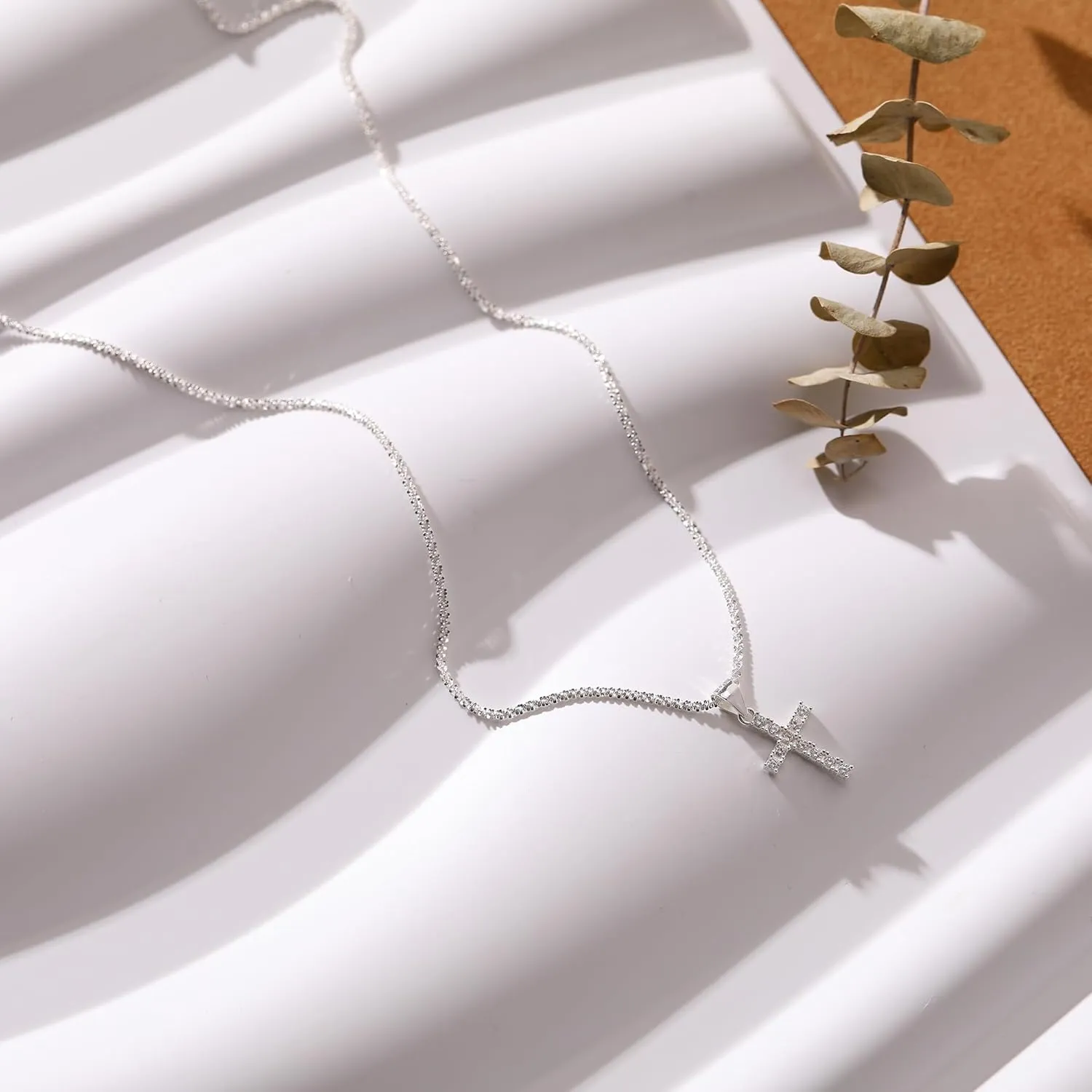 925 Sterling Silver Sparkly Cross Necklace for Women Dainty Twisted Rope Cross Charm Necklace Adjustable Glitter Bling Chain Necklace Jewelry Birthday Christmas Gifts for Mom