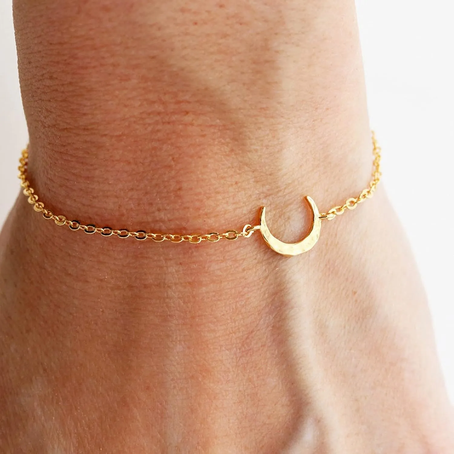 Collner Dainty Gold Bracelet for Women 14K Gold Plated Lightweight Chain Bracelet Herringbone Pearl Circle Bracelet Charm Minimalist Handmade Jewelry Gift