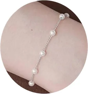 Collner Dainty Gold Bracelet for Women 14K Gold Plated Lightweight Chain Bracelet Herringbone Pearl Circle Bracelet Charm Minimalist Handmade Jewelry Gift