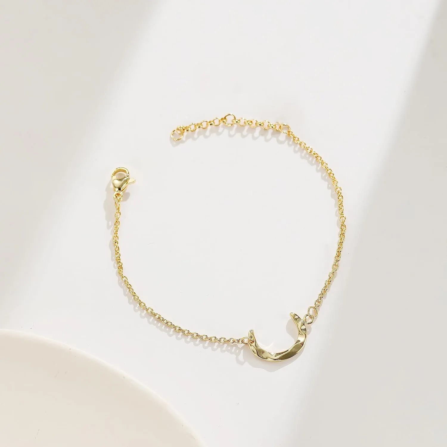 Collner Dainty Gold Bracelet for Women 14K Gold Plated Lightweight Chain Bracelet Herringbone Pearl Circle Bracelet Charm Minimalist Handmade Jewelry Gift