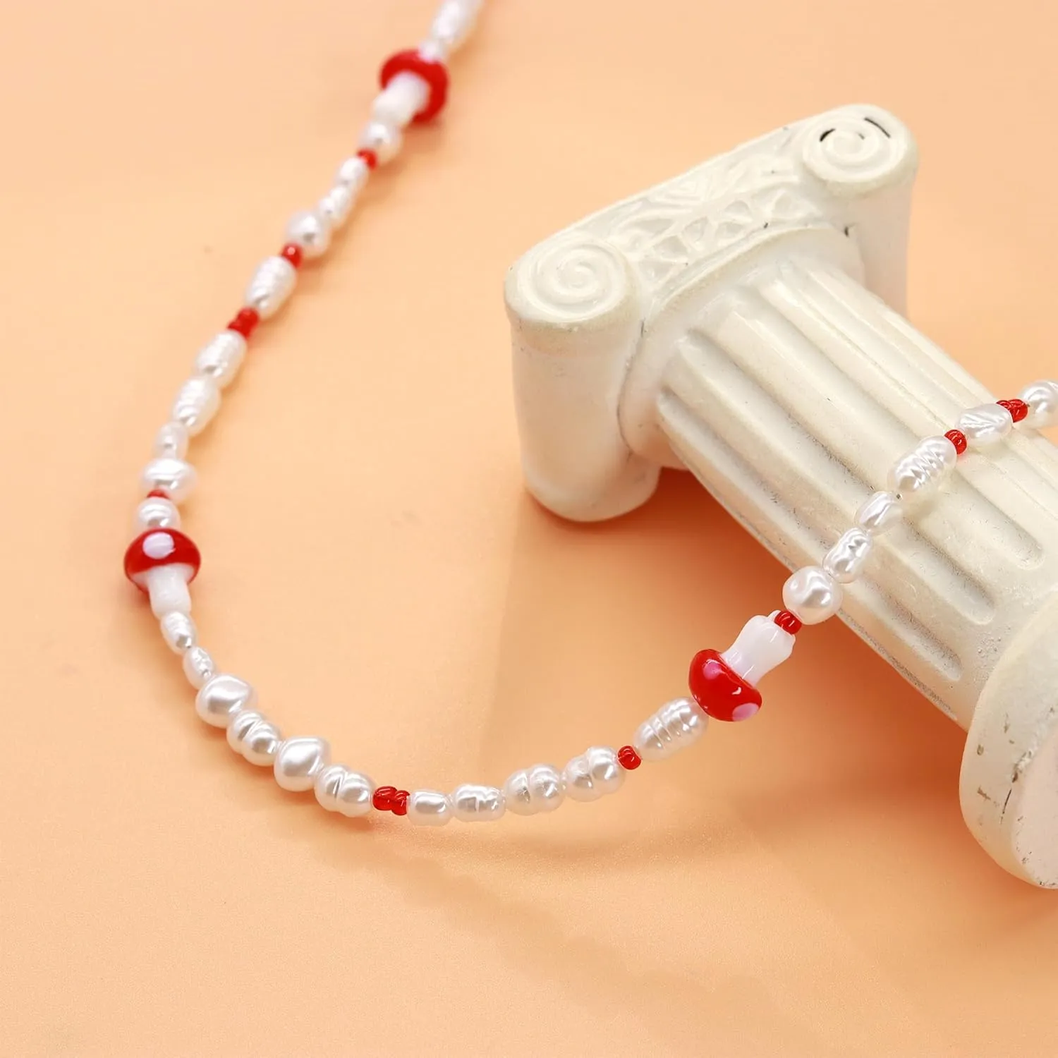 Colorful Beaded Necklaces, Boho Necklace Summer Shell Pearl Necklaces White Beach Pendant Necklaces Y2k Flower Rainbow Beaded Necklace Jewelry for Women Men