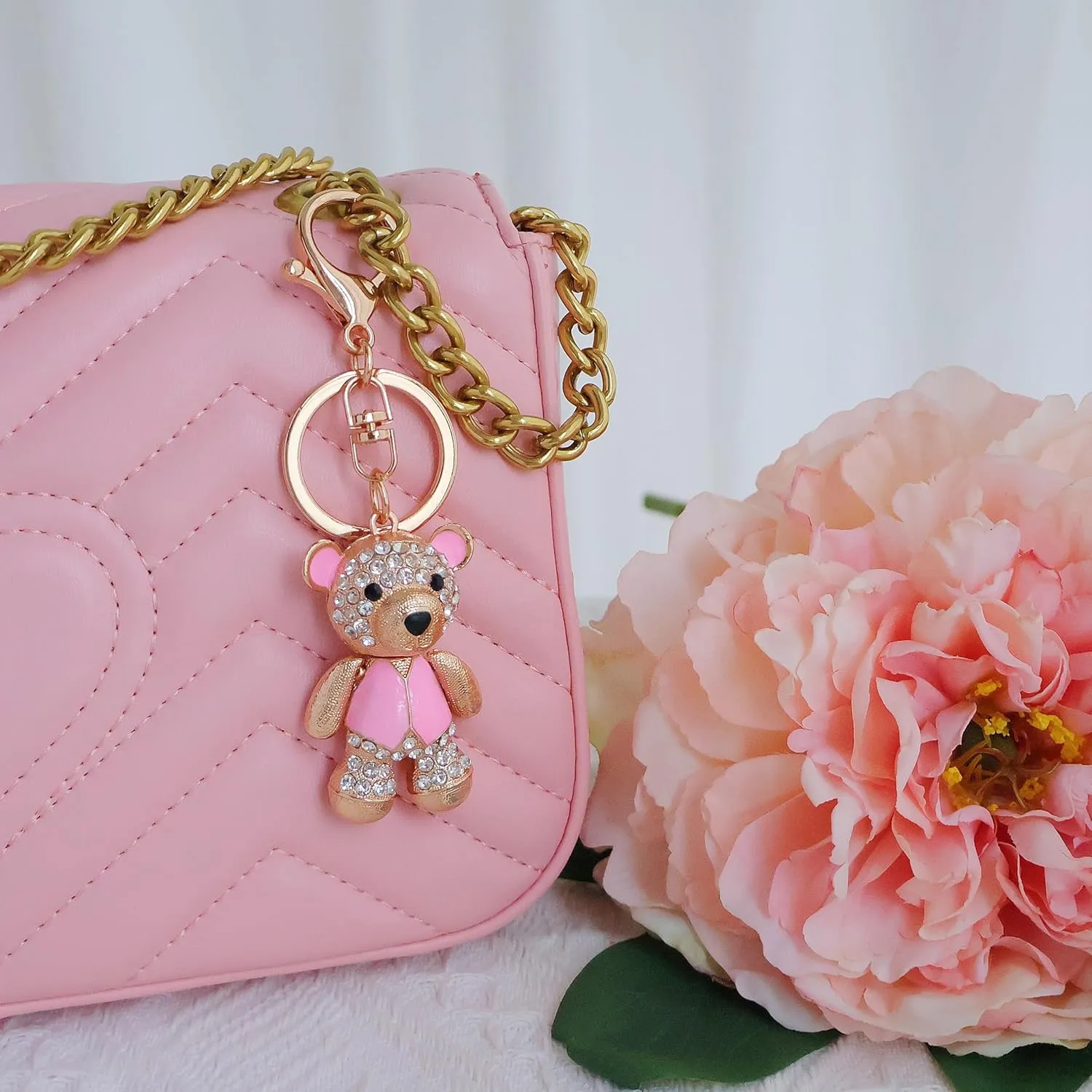 Cute Keychain Women Key Chains For Car Kawaii Anime Crystal Bling Pink Keychains Ring For Bag Purse Charm Accessories