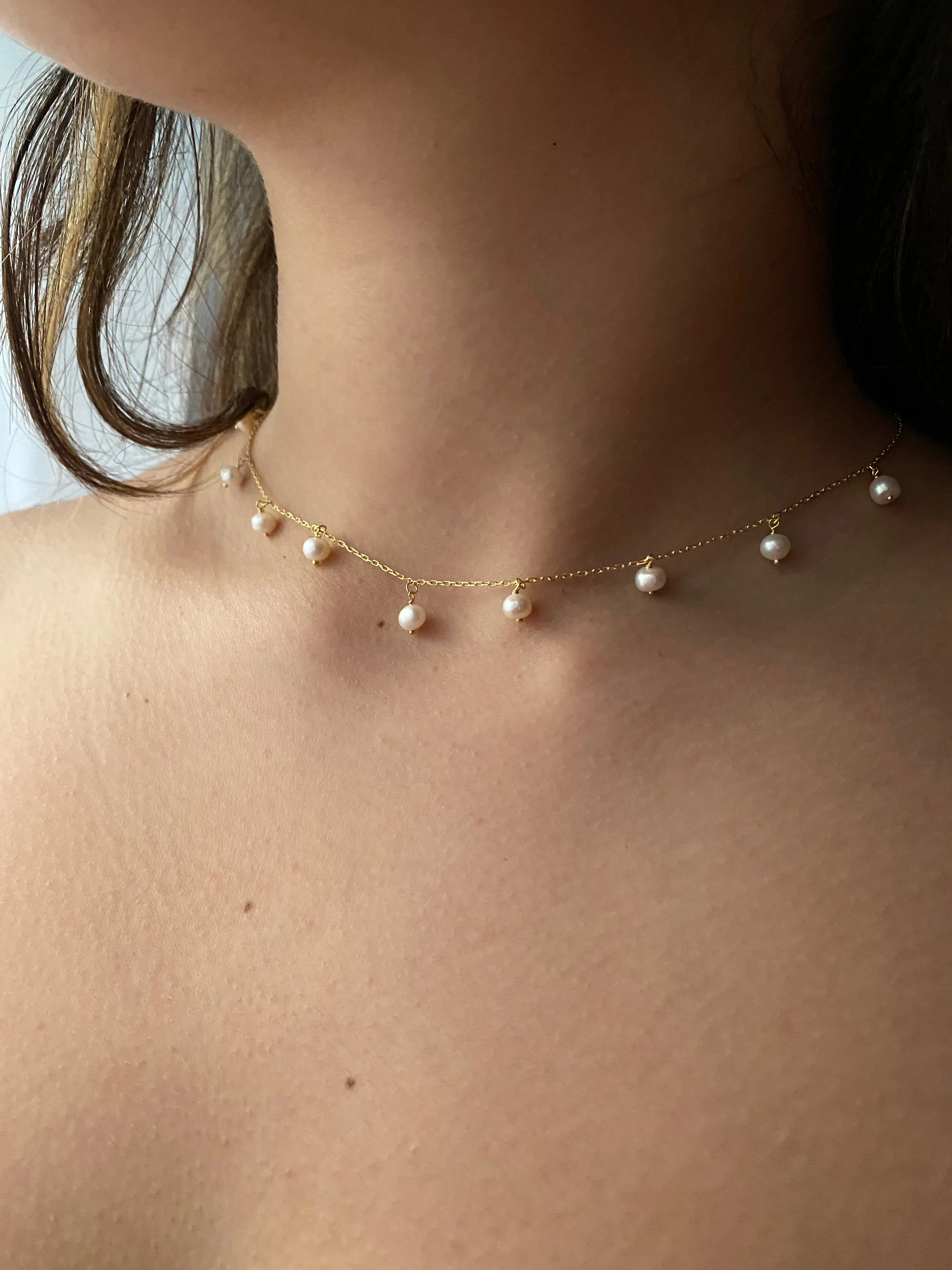 Dangly Pearl Necklace