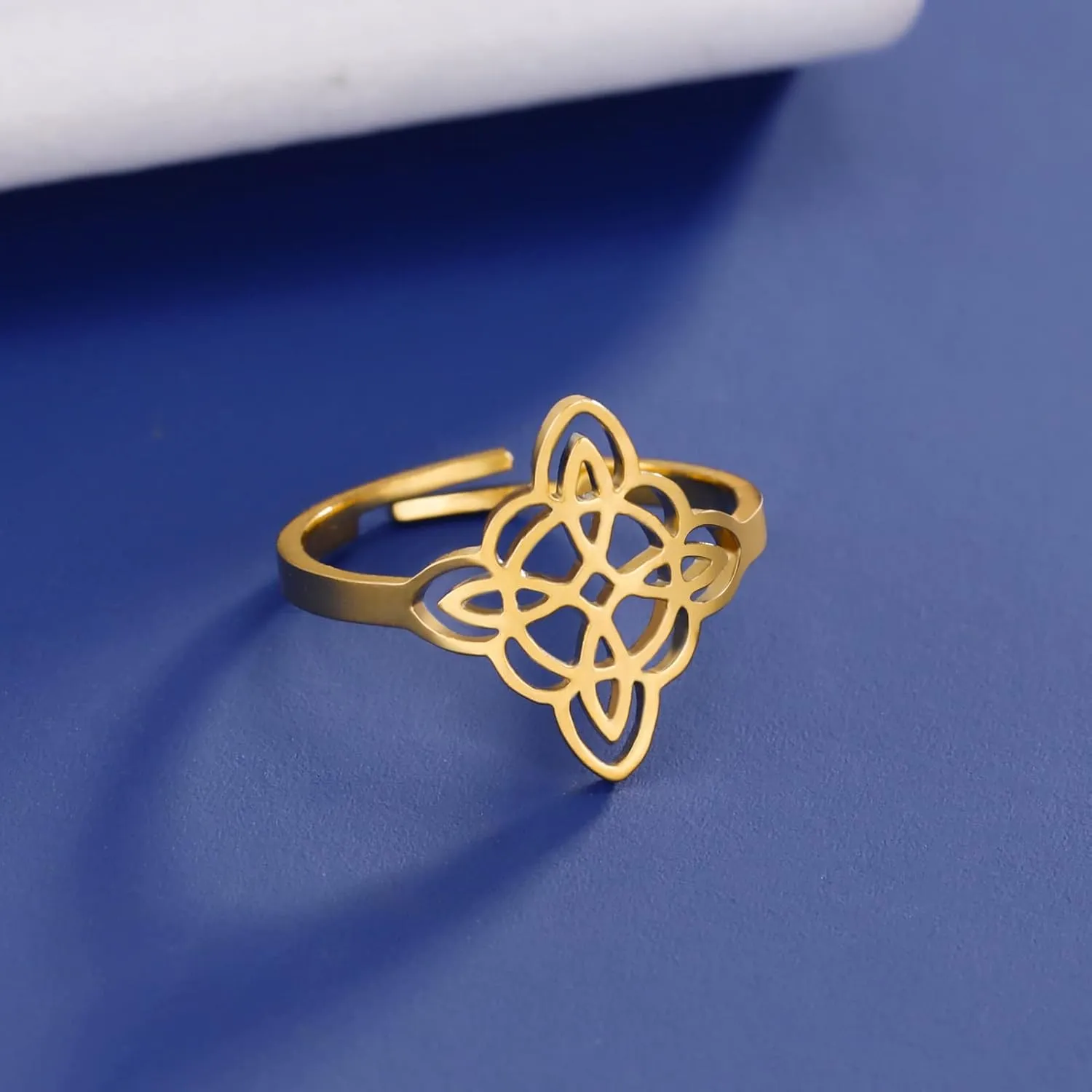 Dreamtimes Witch Knot Ring for Women Stainless Steel Open Bar Rings Adjustable Celtic Quaternary Witch Knot Ring Witchcraft Amulet Jewellery Gift