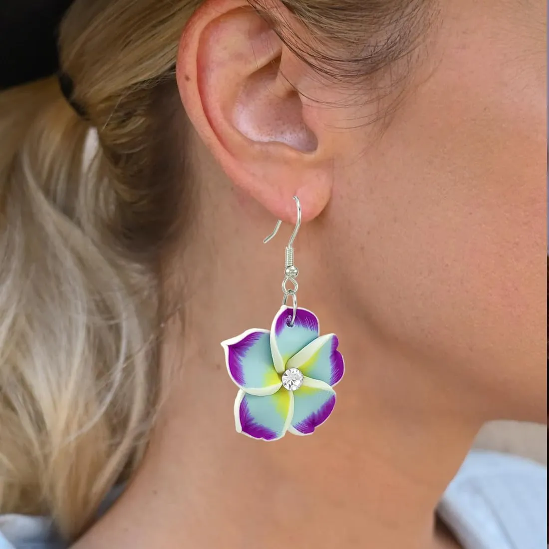 Floral Dangle Earrings for Women Hawaiian Tropical Plumeria Rubra Flower Drop Earrings with Cubic Zirconia Luau Beach Party Vacation Hawaiian Accessories Jewelry Gift