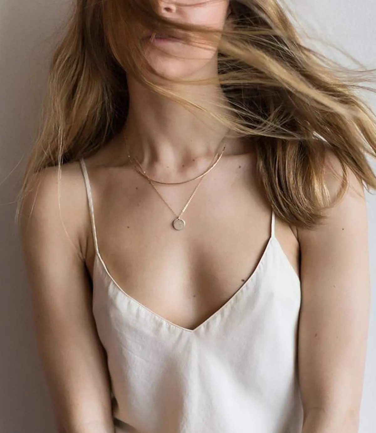 itianxi Dainty Bar Necklace for Women,Gold/Silver Cute Delicate Disc Necklcace,Trendy Elegant Dot Fashion Necklace