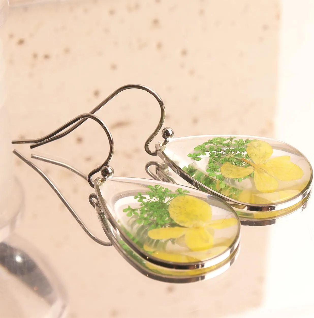 JeanBeau Handmade Pressed Flower Earrings for Women Teen Unique Resin Dried Flowers Sterling Silver Teardrop Dangle Drop Nature Floral Earings Fashion Summer Jewelry Gift