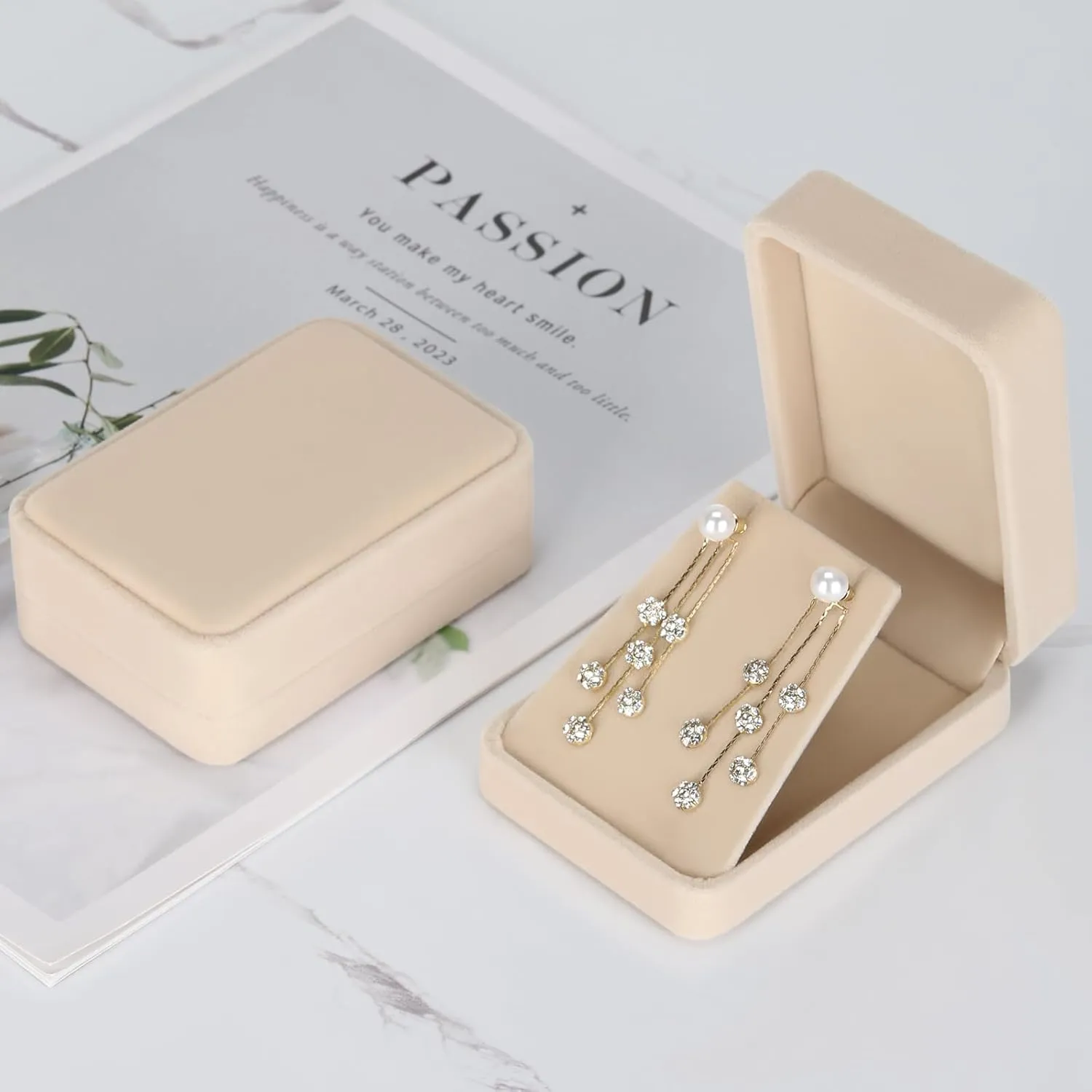 LETURE 2 Pieces Velvet Jewelry Gift Boxes for Necklace Pendant Earring Bracelet, Small Jewelry Storage Display Case for Christmas Wedding Engagement Birthday Anniversary (Apricot)