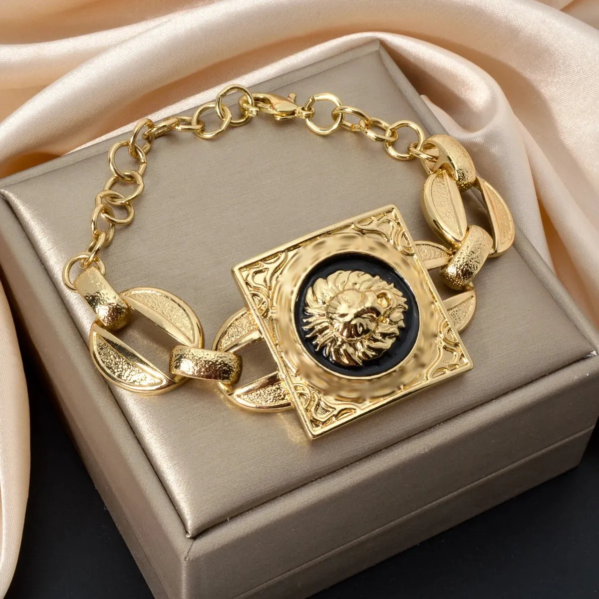 Luxury Gold Plated Jewelry Set for Women – African Wedding Choker Necklace, Bracelet, Earrings, and Cuff Rings
