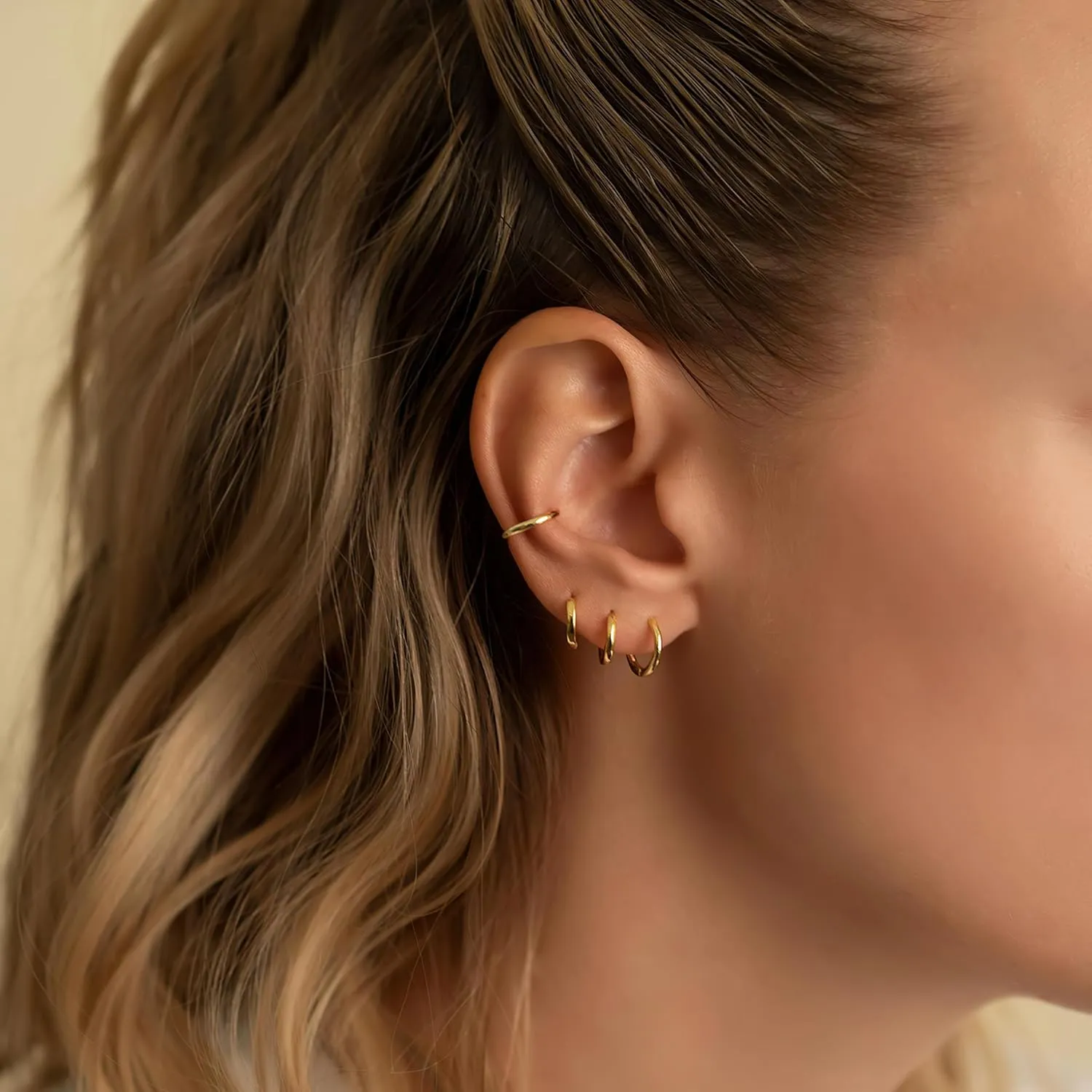 micuco Small Hoop Earrings for Women Tiny Cartilage Hoop Earrings for Men Helix Daith Tragus Ear Hugging Hoop Earrings Sleeper Hypoallergenic Earrings