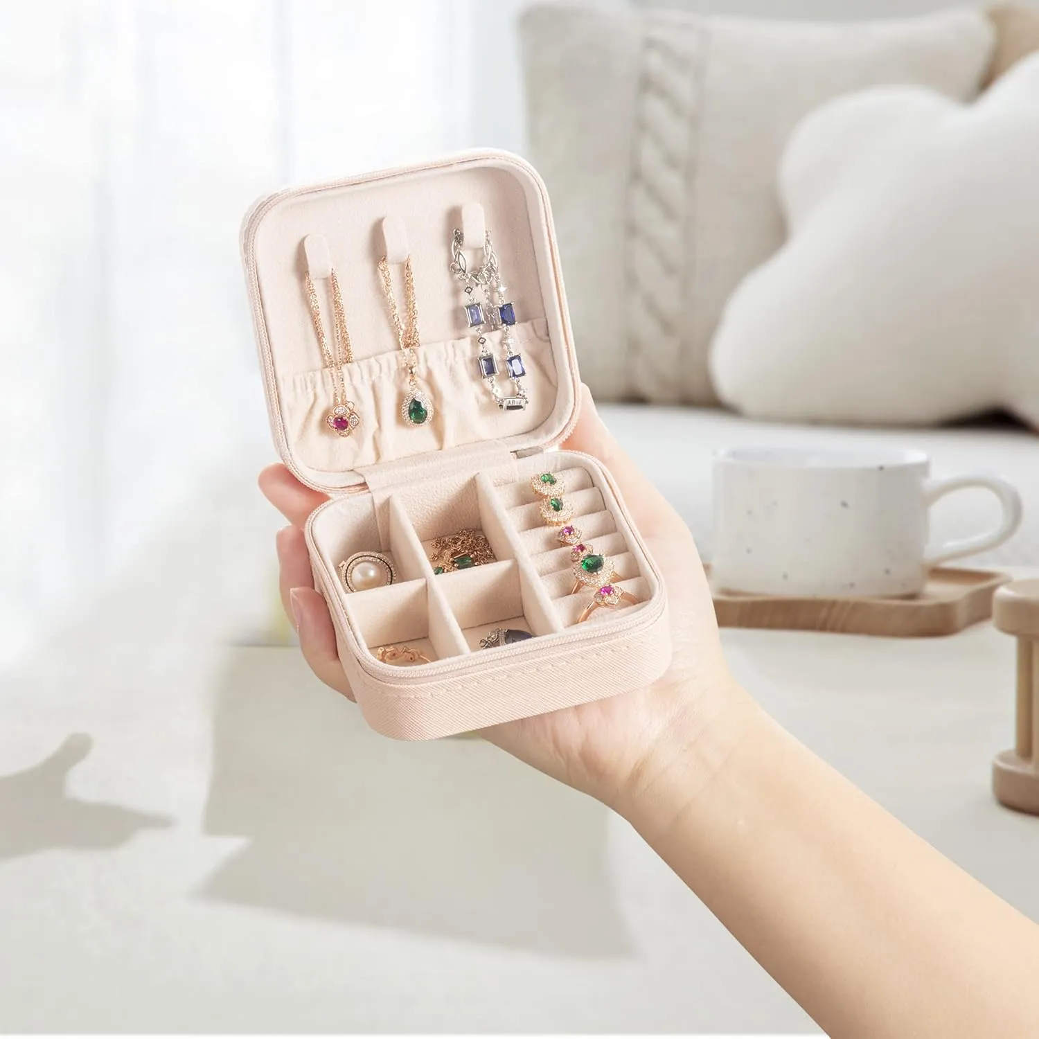 Mini Jewelry Travel Case,Small Jewelry Box,Traveling Jewelry Organizer,Portable Jewellery Storage Holder for Rings Earrings Necklace Bracelet Bangle for Girls Women(Pink - 1 pack)