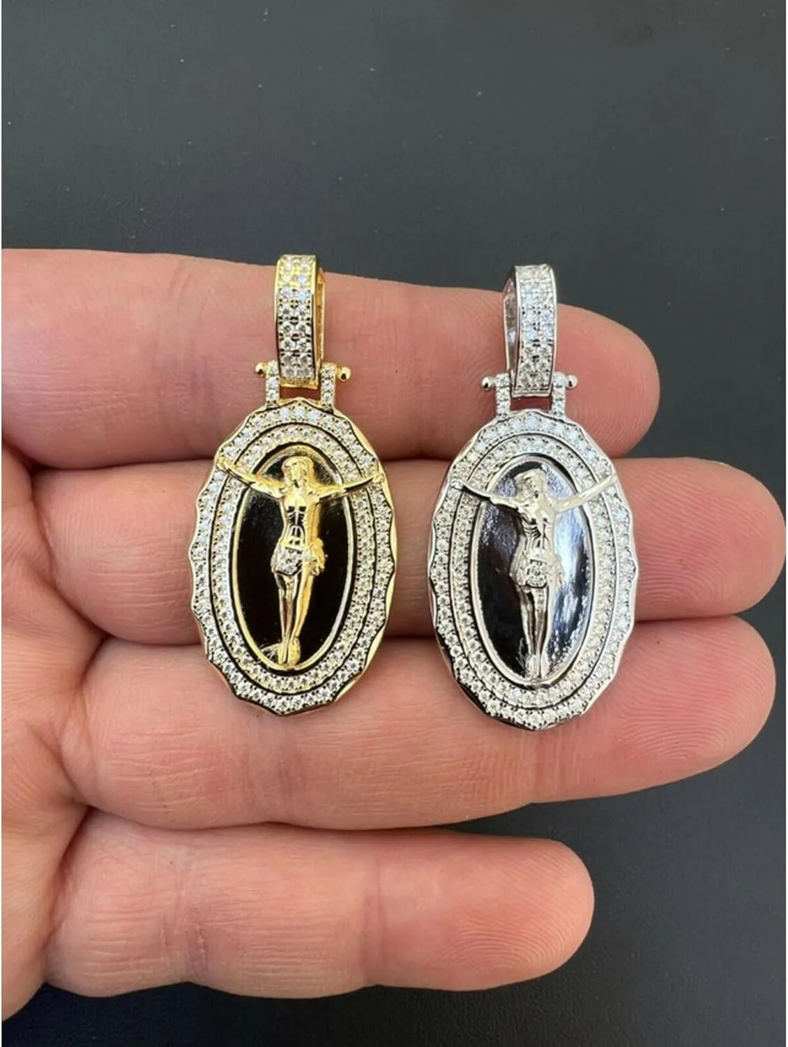 Moissanite Jesus Oval Medallion Pendant In 14k Gold & White Gold Over 925 Sterling Silver 0.95 Carat VVS/D Iced out Moissanite Hanging Jesus Pendant Religious Jewelry for Men and Women