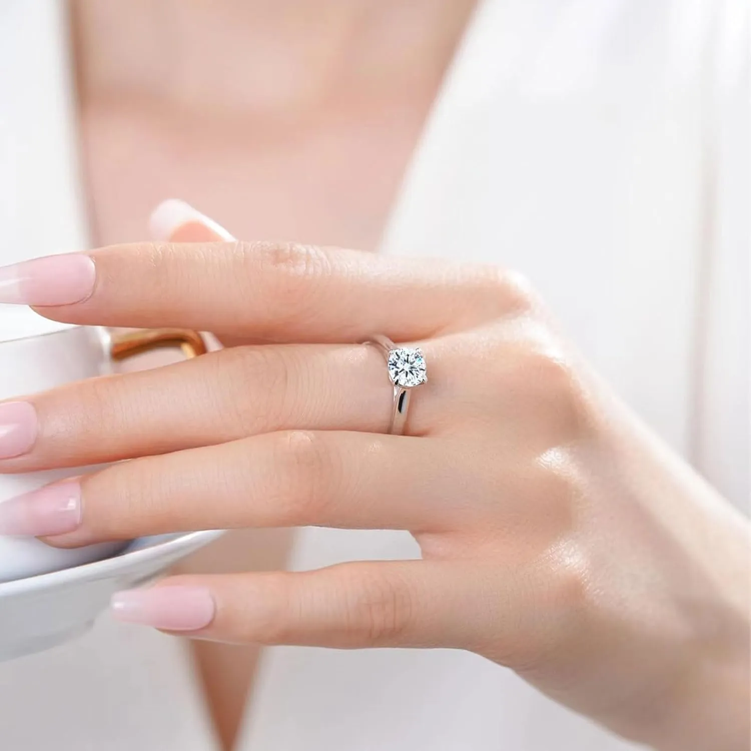 MRENITE Solid 10K/14K/18K Gold 1ct Moissanite Round Engagement Rings Round Cut Moissanite Ring D Color VVS1 Solitaire Promise Ring Free Engraving Name Wedding Jewelry Gifts for Women