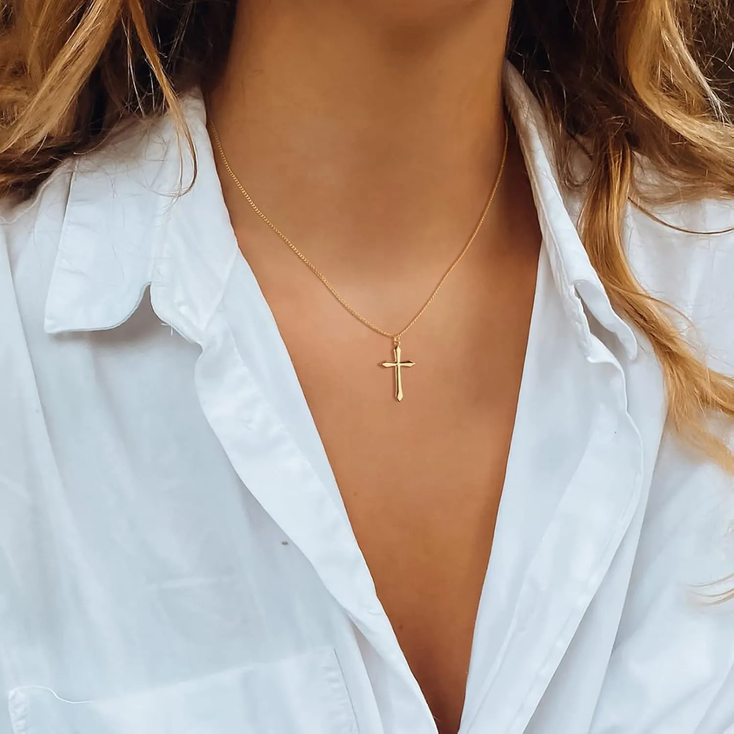 MTMY Gold Cross Necklace 14K Gold Plated Dainty Gold Cross Pendant Necklace for Women Delicate Necklace Jewelry