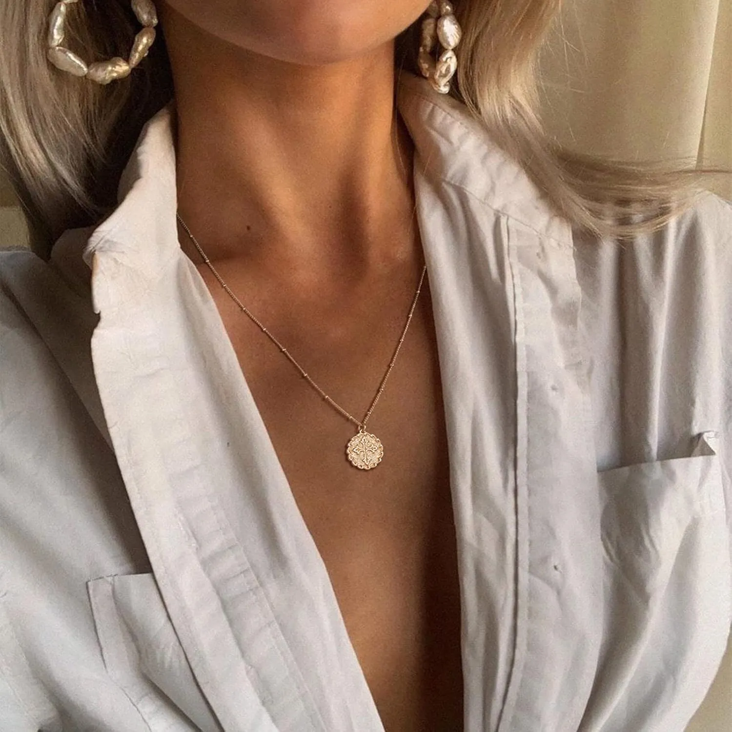 MTMY Gold Cross Necklace 14K Gold Plated Dainty Gold Cross Pendant Necklace for Women Delicate Necklace Jewelry