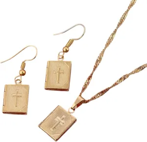 New For Trendy 2025 Small Cute Jesus Jewelry 24K Gold Color Cross Pendant Book Keeping Photo Cross Jesus Pendant Necklace Jewelry Fashion Accessories Creative Gift