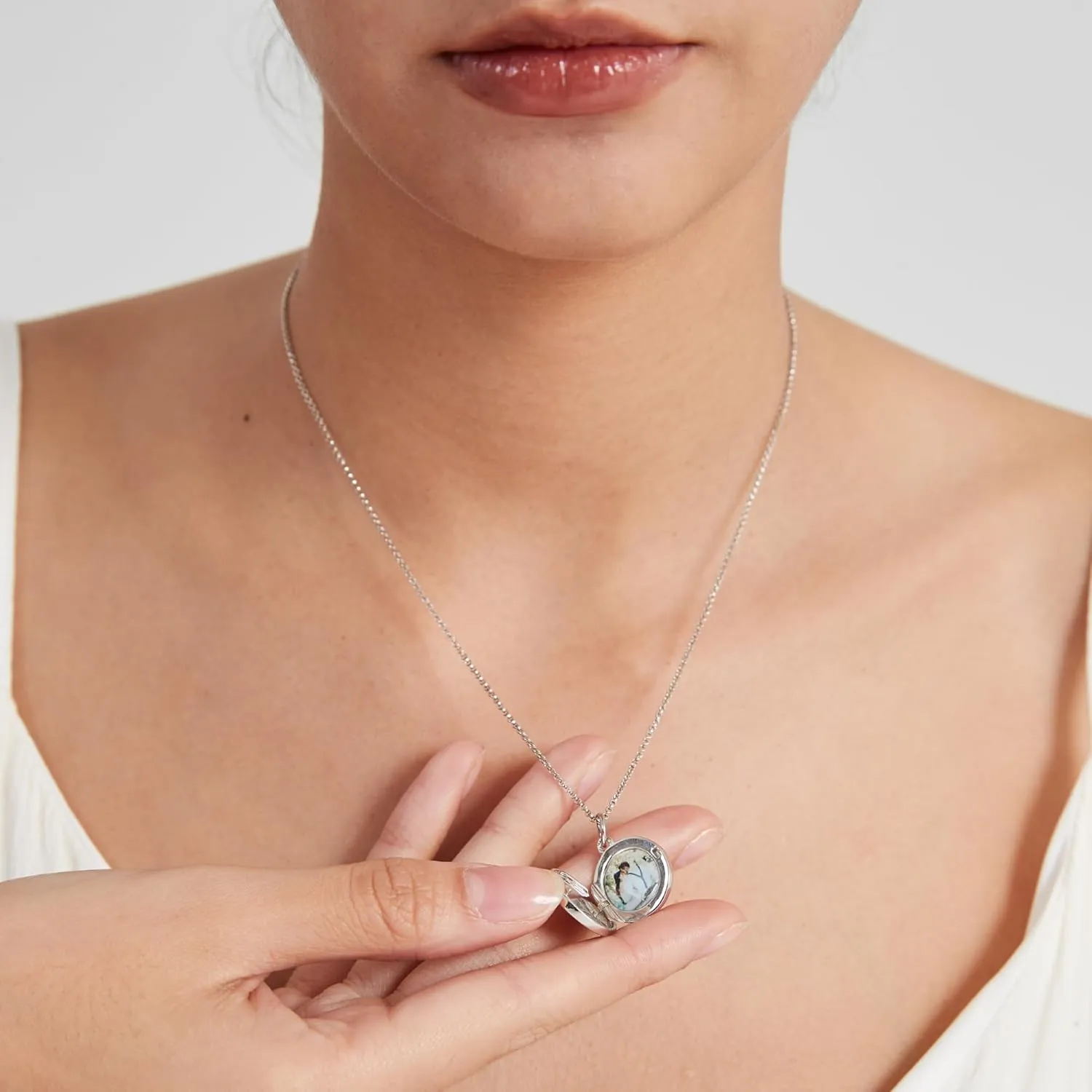 PERIMADE Custom Photo Locket Necklace that Holds Picture, Personalized Engraved Text Message Moon Star Coin Pendant Necklace for Women, Customized Round Necklace Birthday Anniversary Memorial Gift