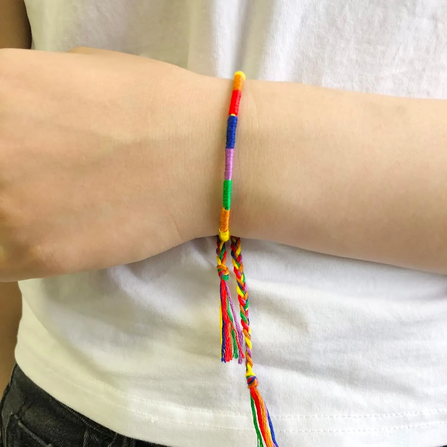 Rainbow LGBT Pride Bracelet for Lesbian Gay Bisexual Adjustable LGBTQ Pride Bracelets Handmade Braided Wristband Pride Month Friendship Bracelet Gifts for Men Women Bulk