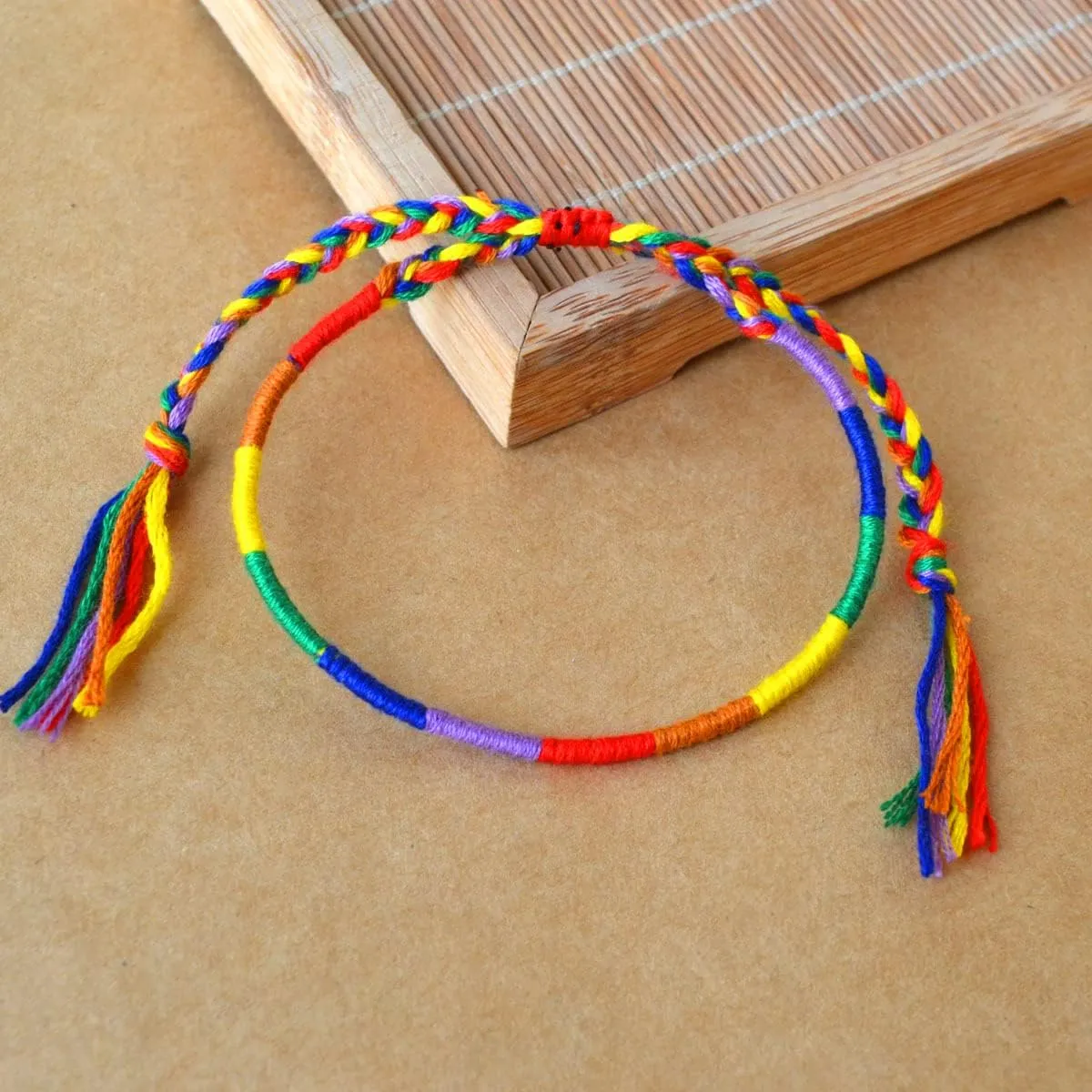 Rainbow LGBT Pride Bracelet for Lesbian Gay Bisexual Adjustable LGBTQ Pride Bracelets Handmade Braided Wristband Pride Month Friendship Bracelet Gifts for Men Women Bulk