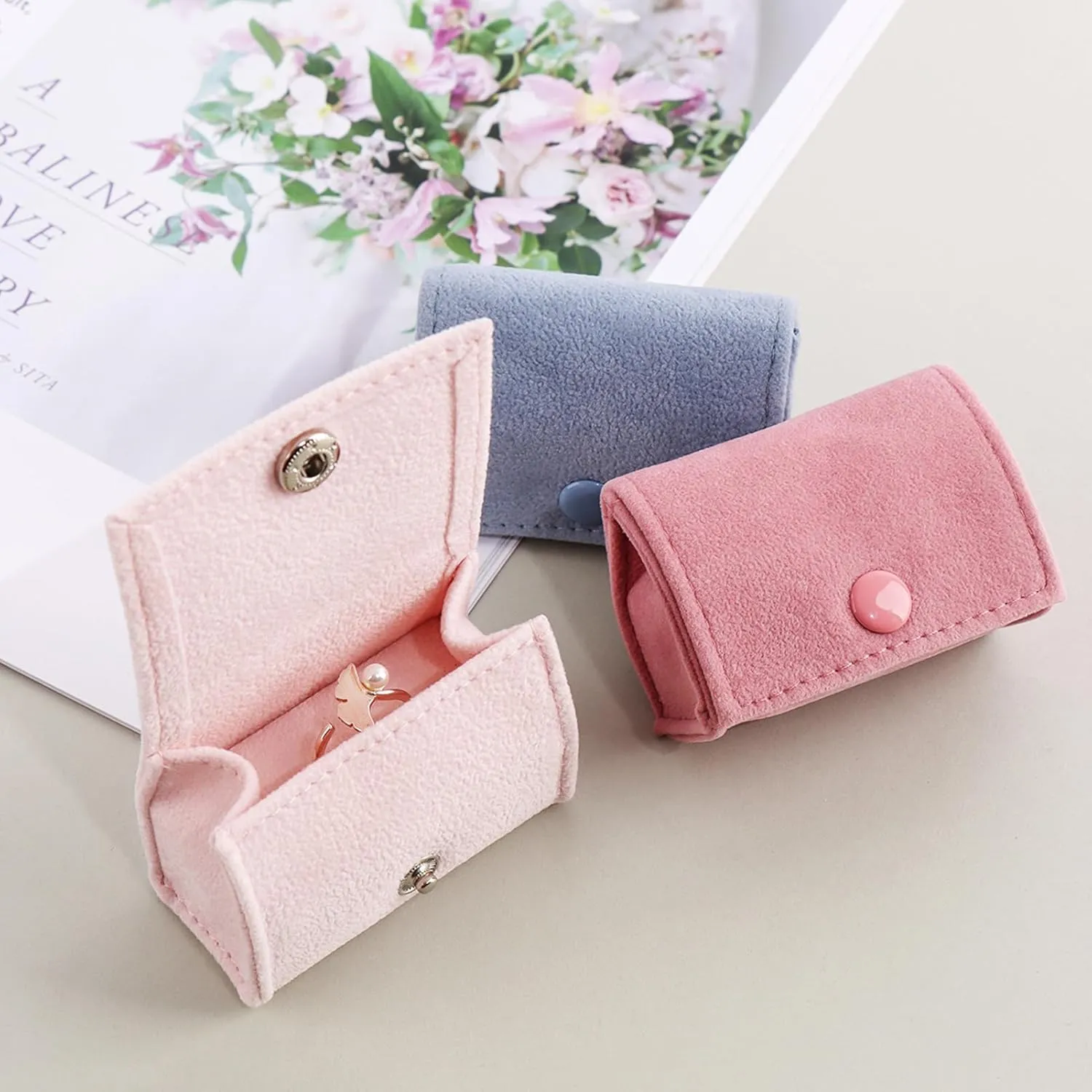 Ring Box, Mini Travel Jewelry Case Portable Small Engagement Ring box for Rings Earrings, Claimond veins Ring Gift Box for Women Girls (Pink)