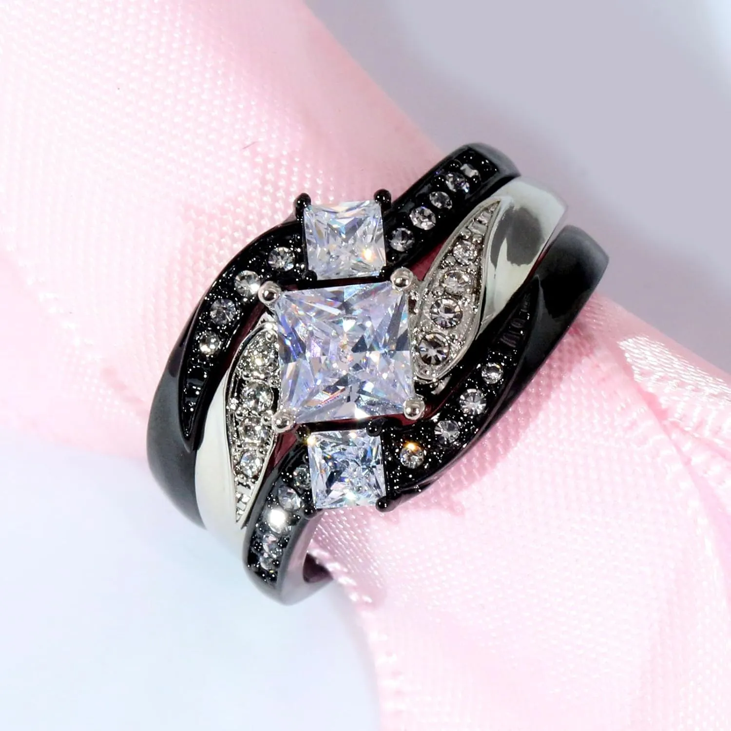ringheart Couple Rings Black Matching Ring 1.5CT AAA CZ 3pcs Women Wedding Ring Sets for Him and Her Rings Men Band