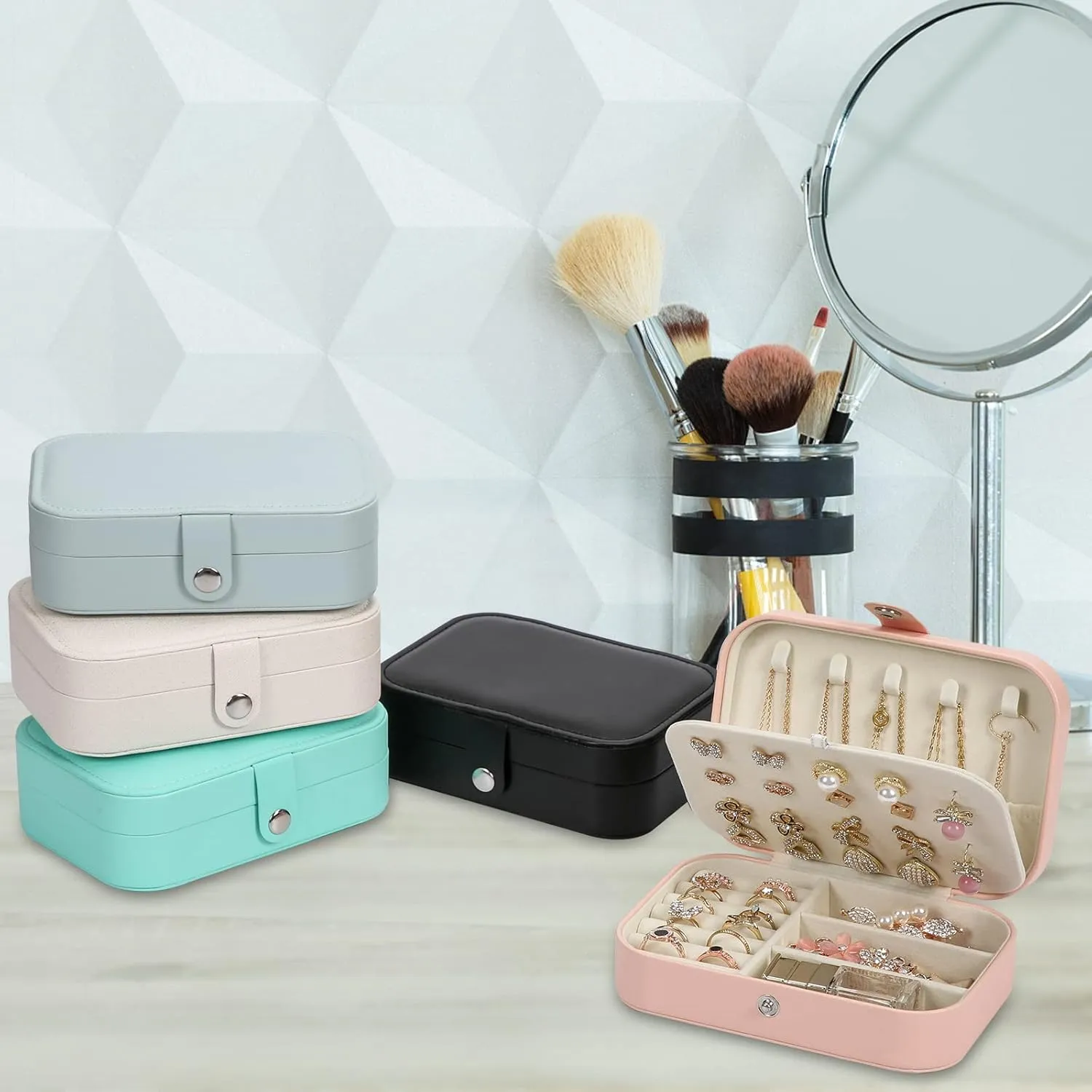 Travel Jewelry Box, PU leather Small Jewelry Organizer For Female Girls, double layer portable mini travel case for storing earrings, rings, necklaces.(Pink)