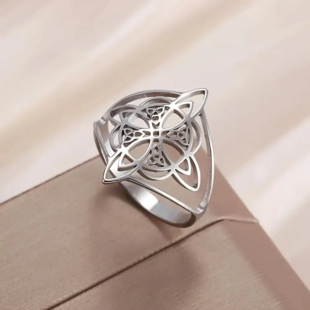 Witches Knot Ring for Women Stainless Steel Witchcraft Celtic Amulet Ring Quaternary Celtic Knot Ring Vintage Jewelry Gift for Women