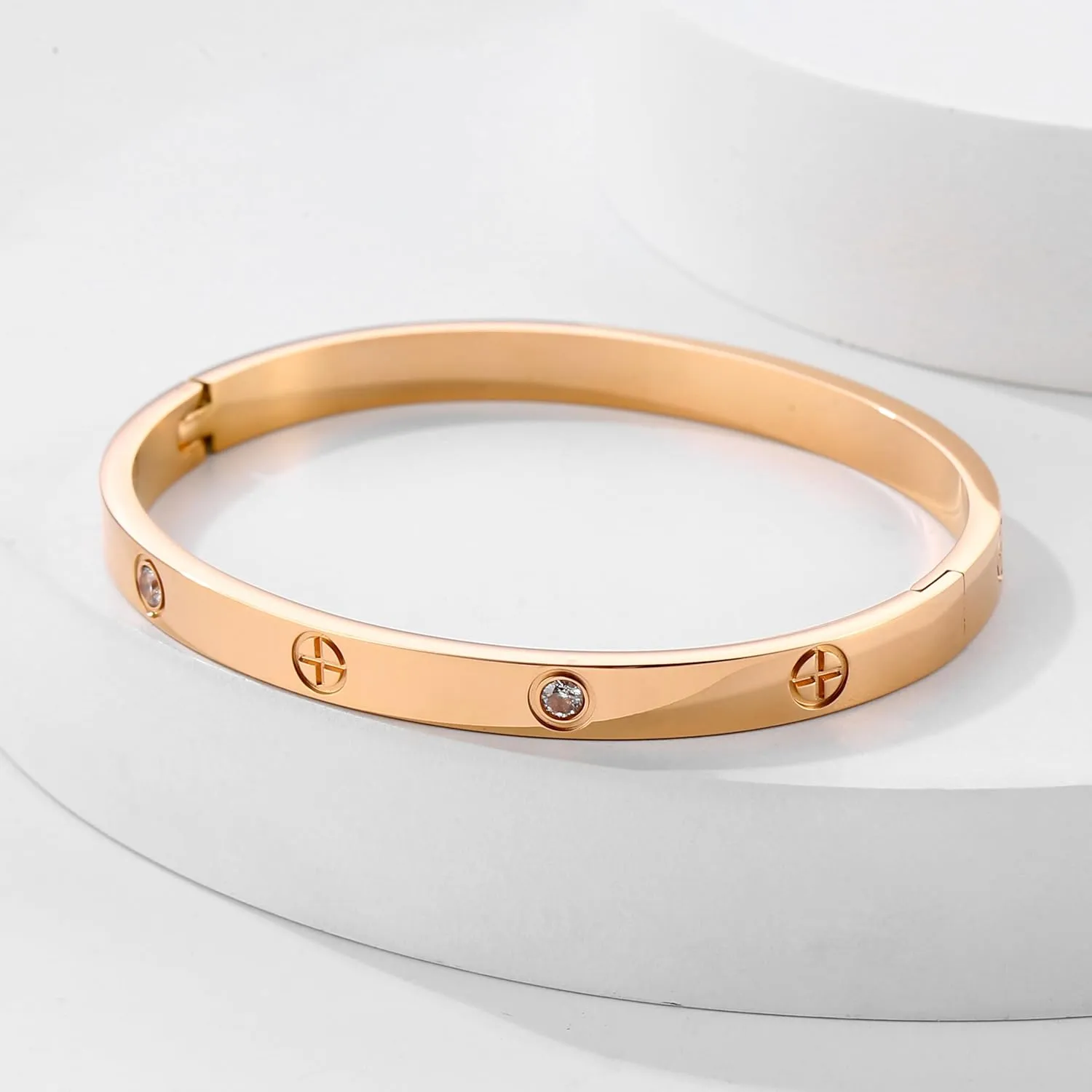 Women's Stainless Steel 18K Gold-Plated Cubic Zirconia Bracelet, Love and Friendship Jewelry Bracelet, Cuff Crystal Jewelry for Mother's Day, Father's Day, Valentine's Day, the Best Gifts for Married and Birthdays
