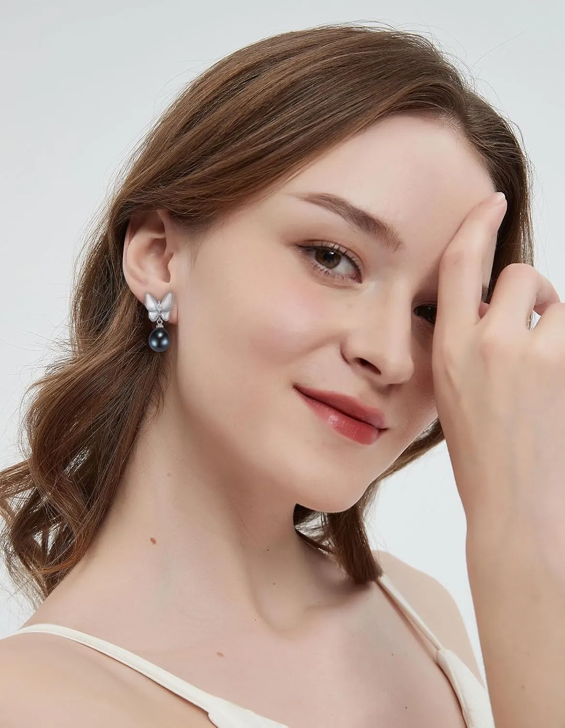 YAMI Butterfly Gold Earrings 925 Sterling Silver Hypoallergenic Women's Butterfly Pearl Earrings Freshwater Cultured Pearls Drop Pearl Dangle Earrings Jewelry Gifts for Women