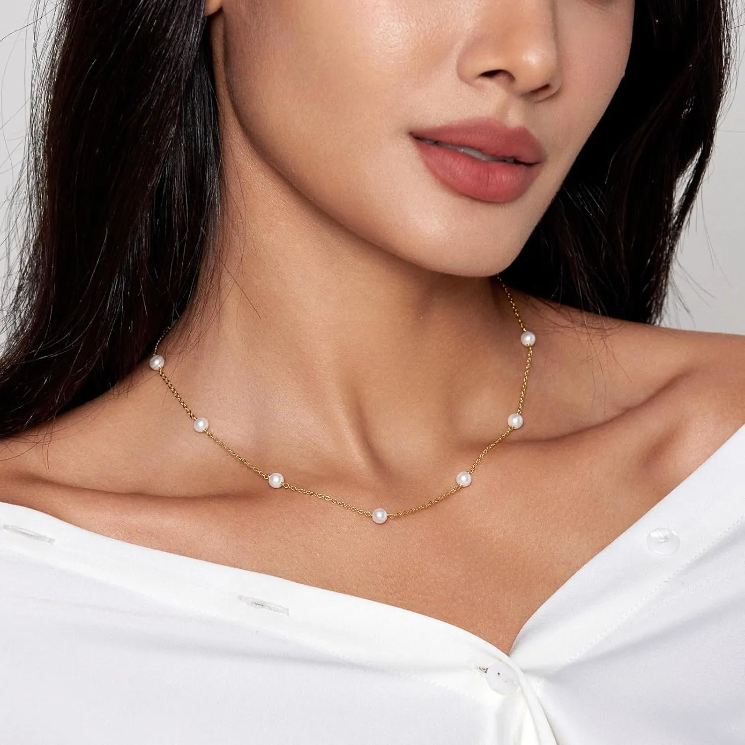 Zeffy Pearl Necklace 8MM Dainty Round Imitation Pearl Choker Necklace Wedding Pearl Necklace Delicate Jewelry for Women Simple Bridesmaid Jewelry Gifts