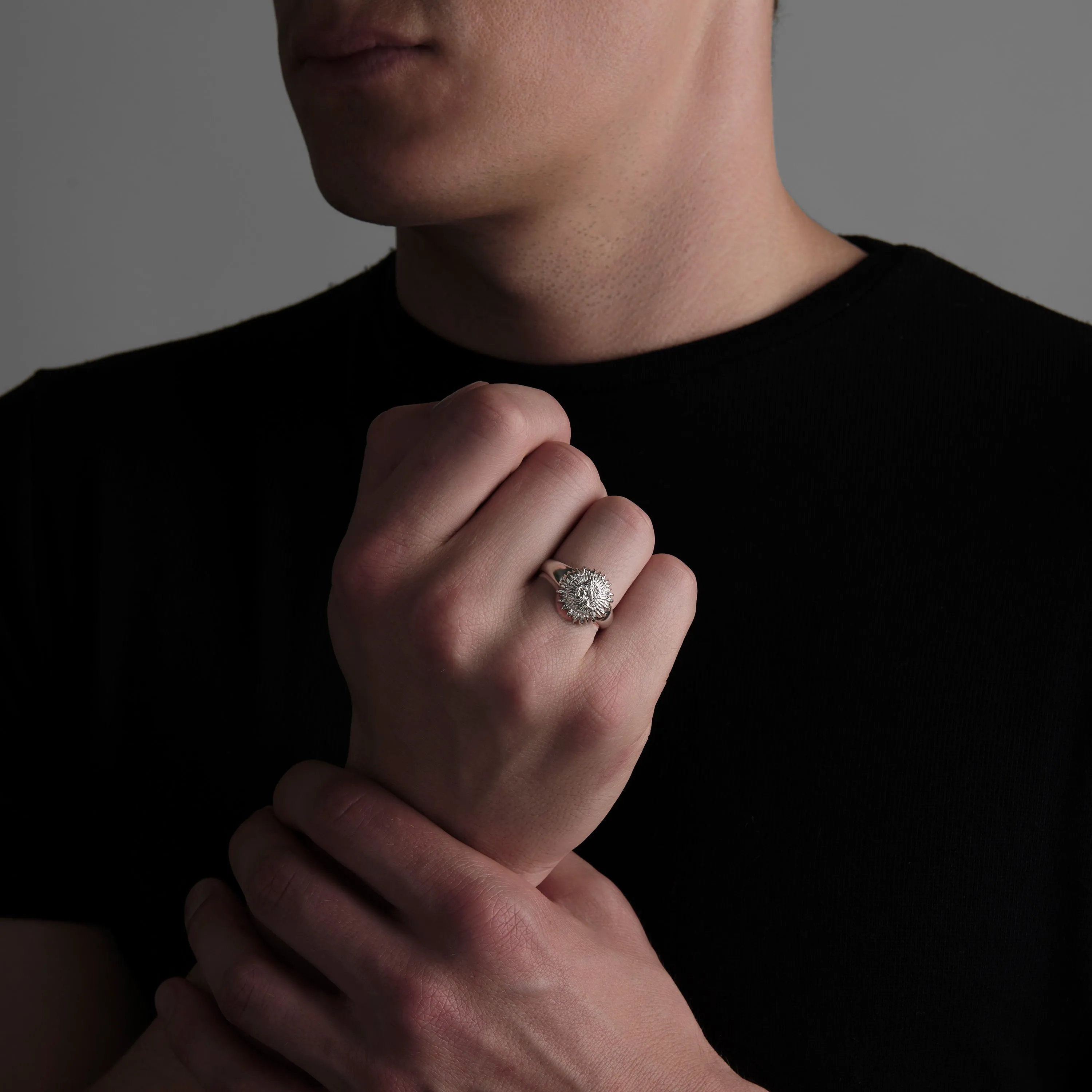 Zeus Ring